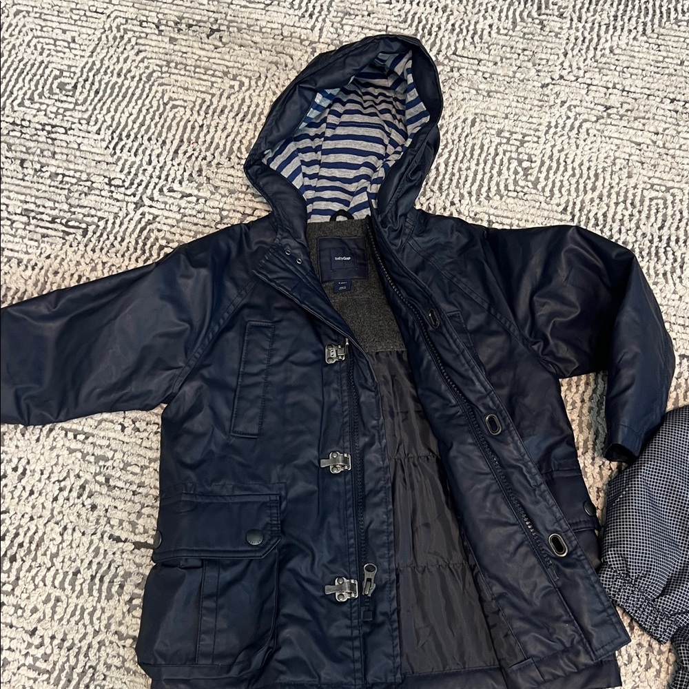 GAP Bundle with Jackets and Tops for boys - Picture 2 of 7